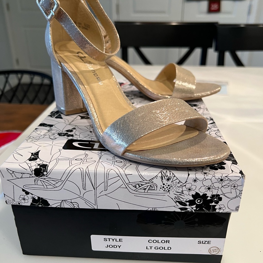 CL by Laundry Gold Block Heel Sandals - Picture 5 of 7